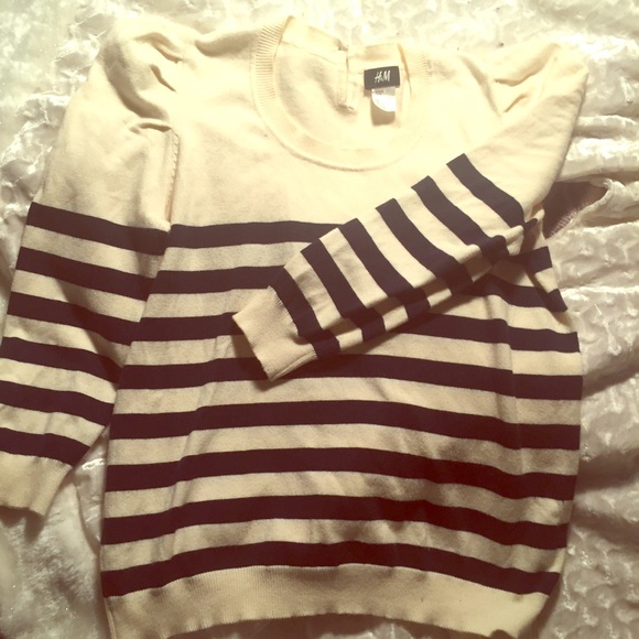 🌀H&M Cream and Blue Princess Sleeve Sweater🌀 - Picture 6 of 6